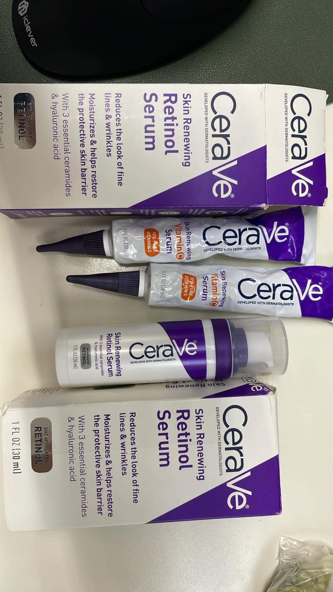 CeraVe Vitamin C Serum with Hyaluronic Acid – 10% Pure Vitamin C