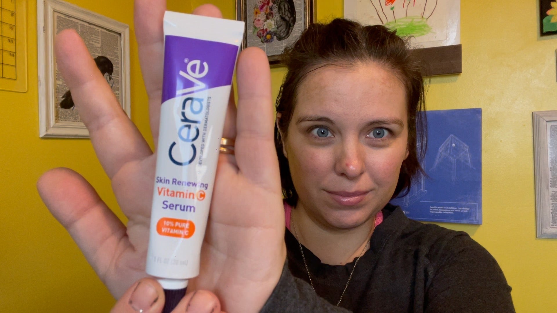 CeraVe Vitamin C Serum with Hyaluronic Acid – 10% Pure Vitamin C